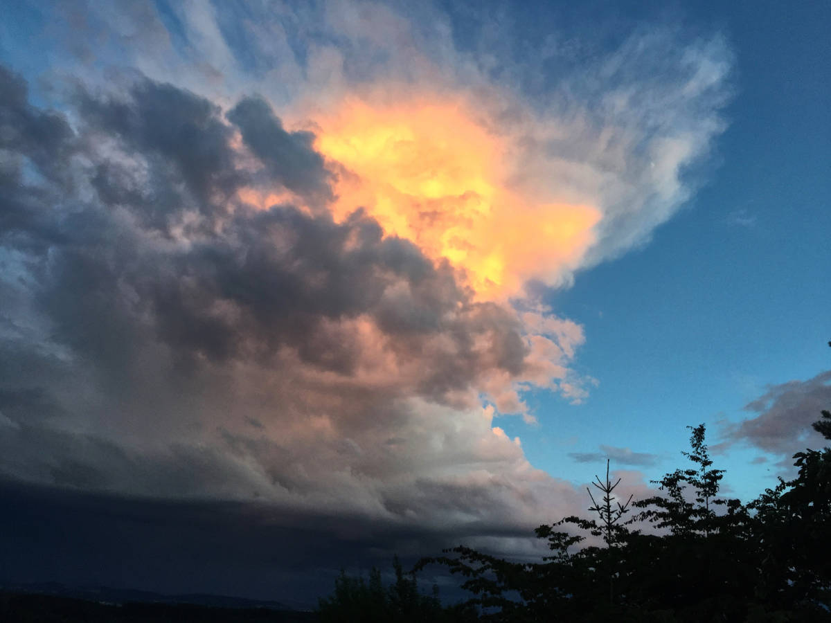 Bastle an der AtemBombe Cover